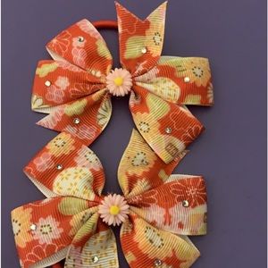 Fall flowers pony tail bows
